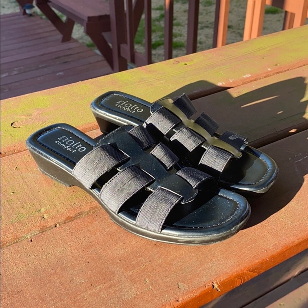 RIALTO SANDALS🖤🍂 - Picture 3 of 5